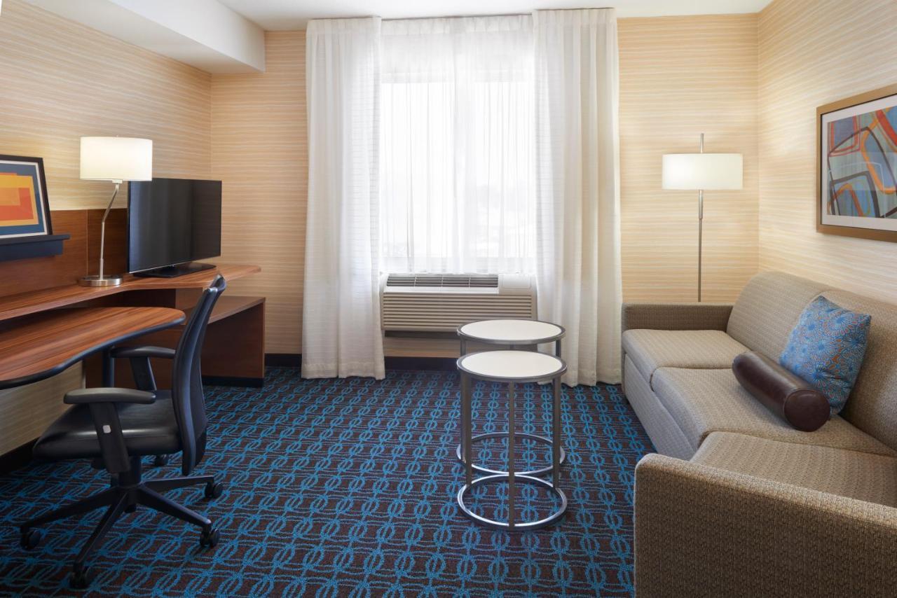 Fairfield Inn & Suites By Marriott Барри Экстерьер фото
