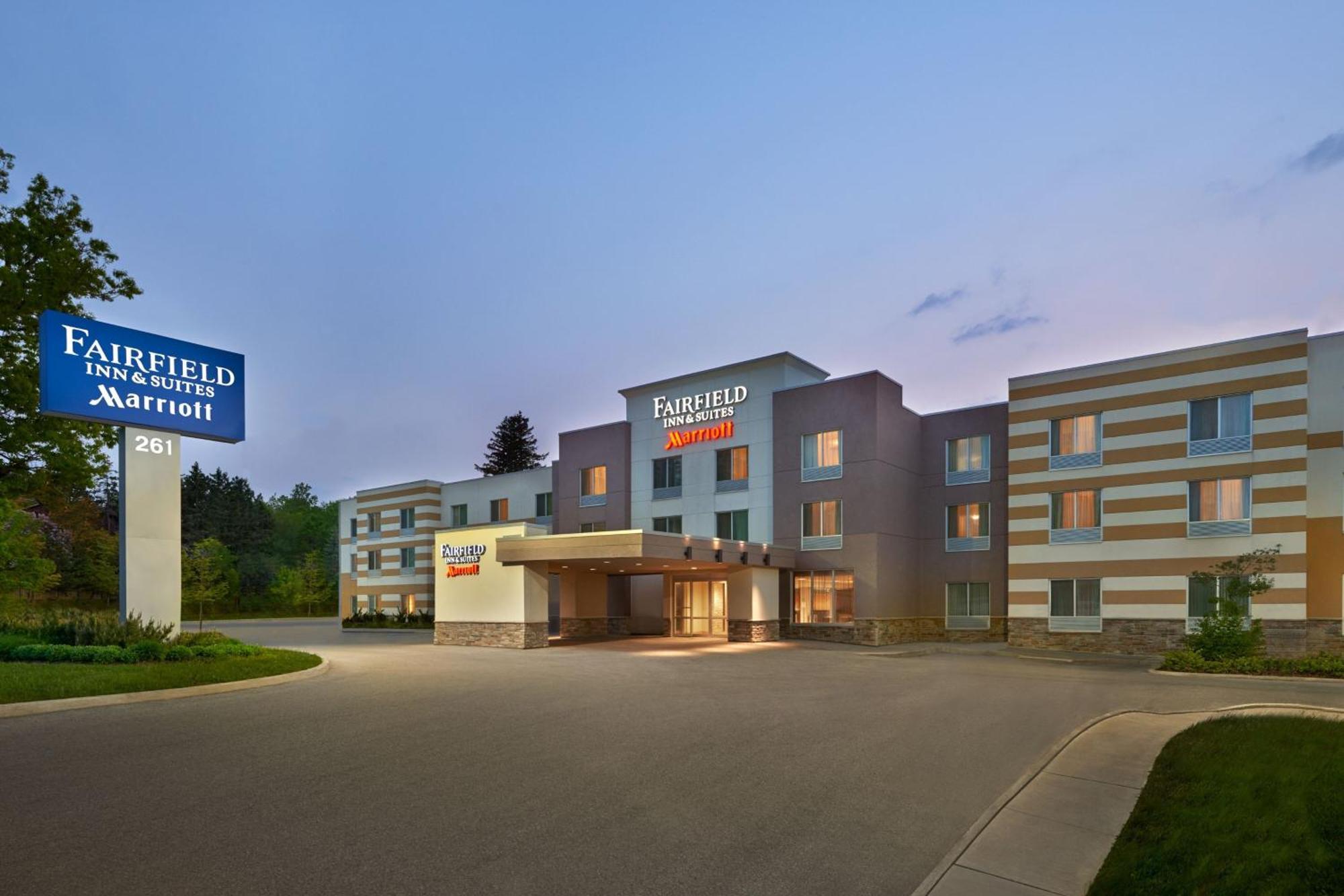 Fairfield Inn & Suites By Marriott Барри Экстерьер фото